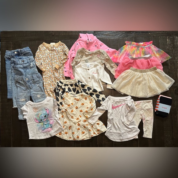 Other - (16 Pieces) Mixed Lot Of Baby Girl Fall/Winter Clothes, Size 12 Months.